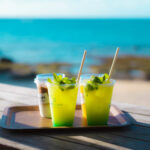 沖縄 | 星野リゾートの海カフェ / 畳のテラスから一面の海を味わう