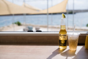 宮古島 | 海を見ながらで絶品バーガーを『DOUG’S BURGER』